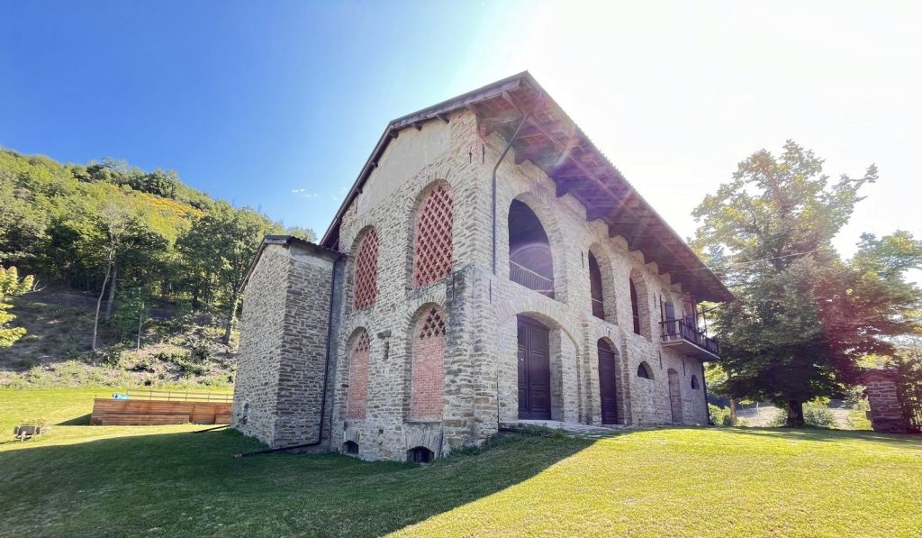 Matrimonio romantico all’aperto a Tenuta San Lorenzo, Piemonte