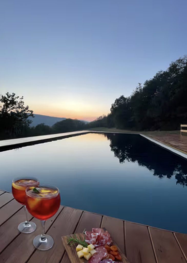 Cocktail a bordo piscina – Tenuta San Lorenzo