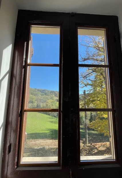 finestra con vista sulla collina tenuta san lorenzo